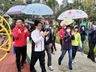 巡視公園完工情形，吳副市長及各議員拍手叫好