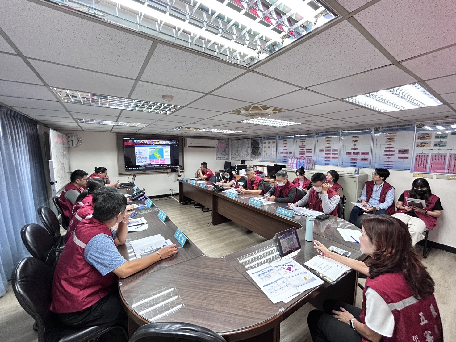 強烈颱風 薔琵 災害應變中心115年10月22日二級開設 與市府視訊會議中