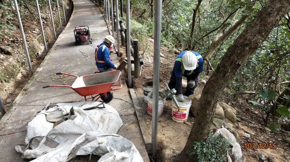 水碓公園新設遮雨棚工程中7